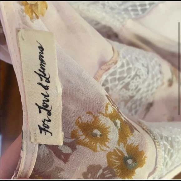For love and lemons isadora floral dress - Picture 4 of 5
